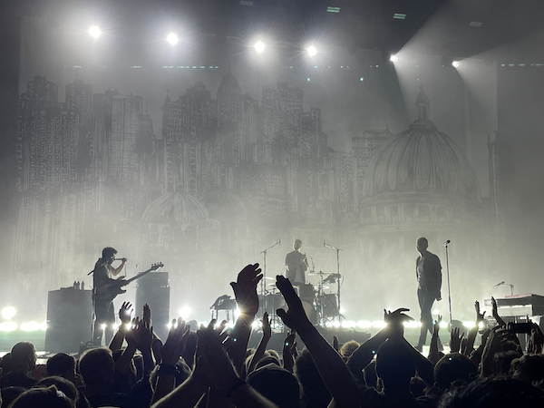 Jan Kaestner photo of stage at Keane concert